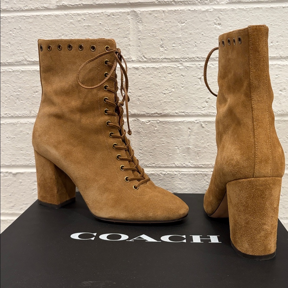 COACH DEAN LACE UP BOOTIE IN PEANUT